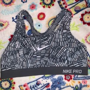 Nike Pro Sports Bra
